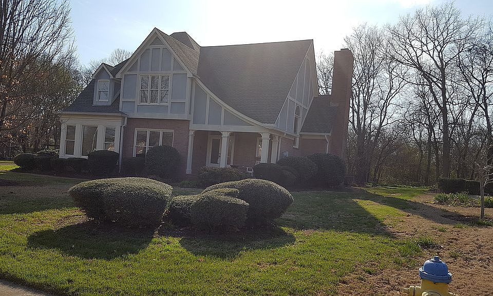 1st image of 2919 Longford Dr