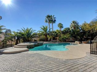 2909 La Mesa Dr, Henderson, NV 89014