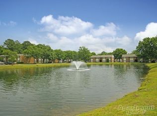 941 Lake Village Dr APT G, Chesapeake, VA 23323