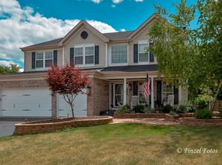 102 Norman Dr, McHenry, IL 60050