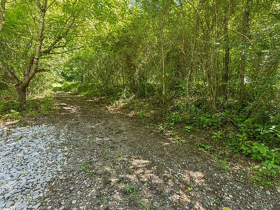 3rd image of 0 Roberts Ridge