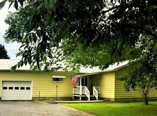 22 Riley Dr, Schroon Lake, NY 12870