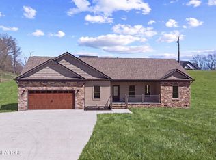 380 Hillvale Rd, Clinton, TN 37716