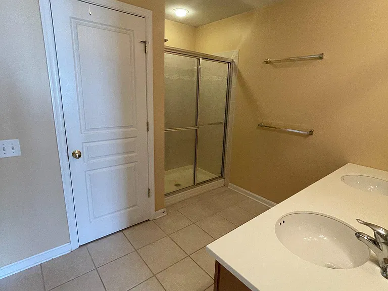 53 Williams Dr — Photo 21