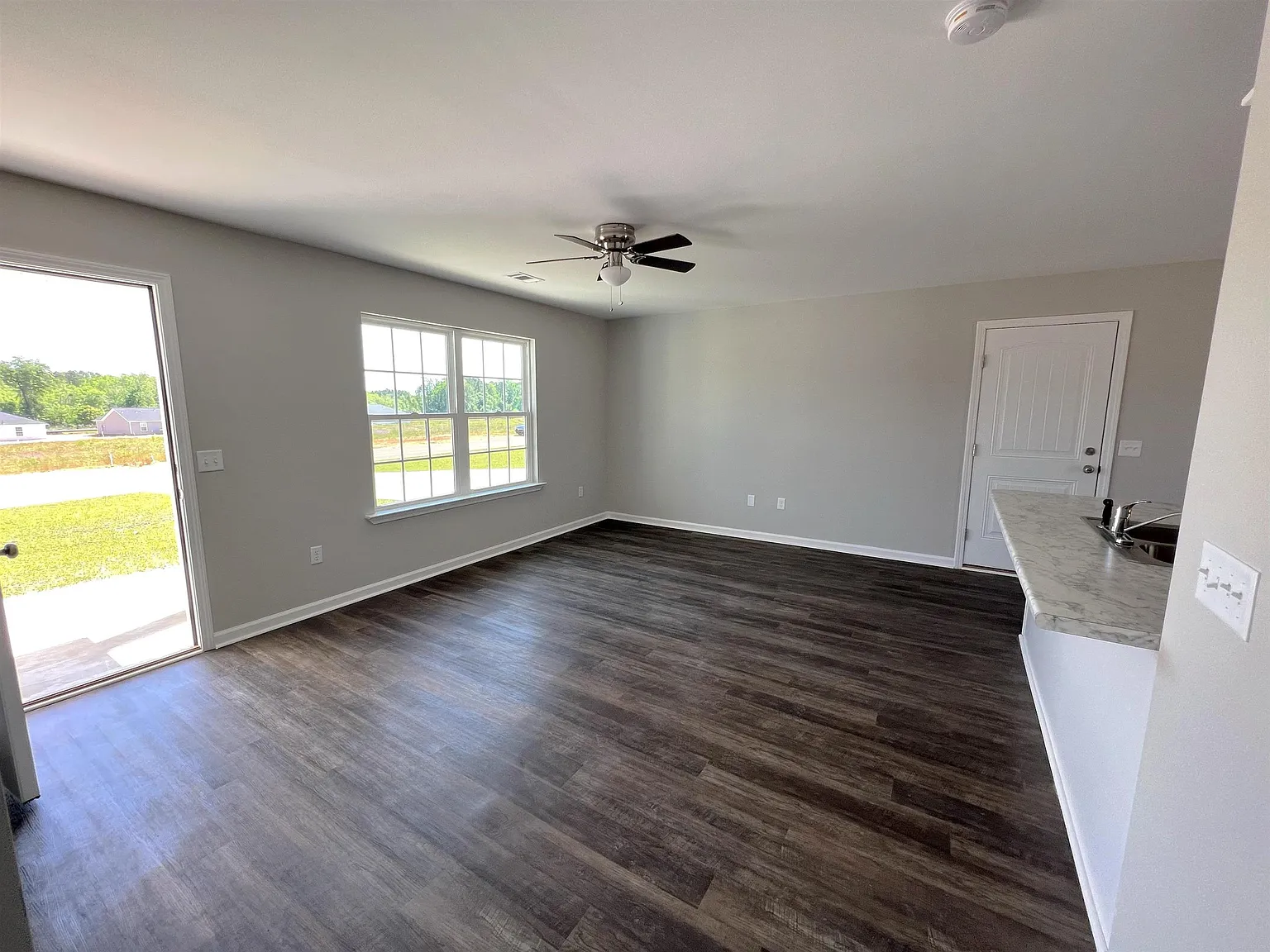 124 Callaway Crescent - 1 — Photo 3