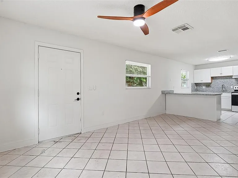 7133 Pinewood Dr — Photo 3