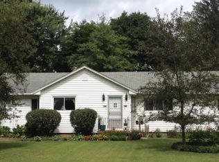 8689 Parker Dr, Mentor, OH 44060