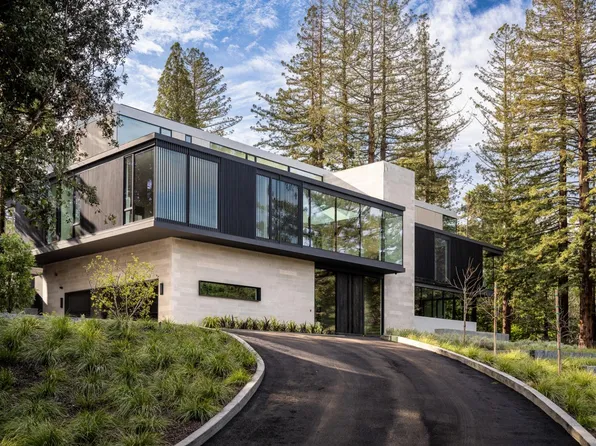 100 New Place Rd, Hillsborough, CA 94010