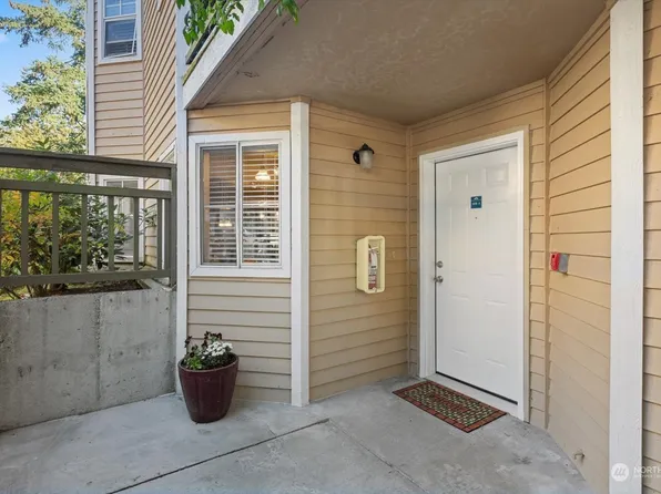 5300 Harbour Pointe Boulevard #306A, Mukilteo, WA 98275