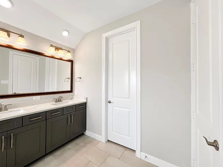 1971 Highland Meadows Dr — Photo 10
