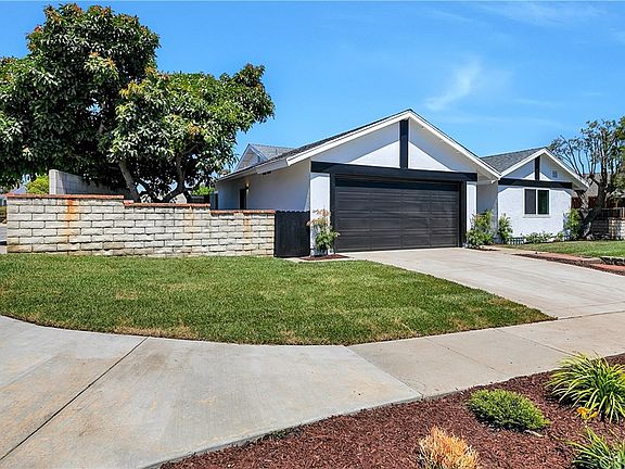3rd image of 2044 Mandrill Ave