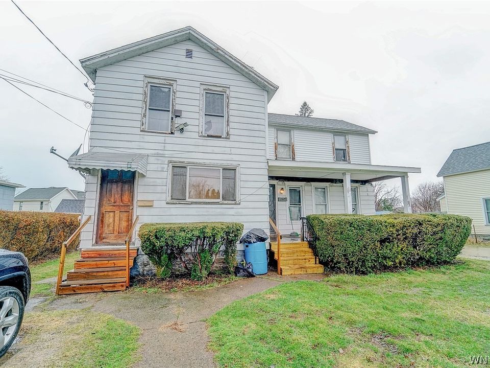 1st image of 10 E Pine St