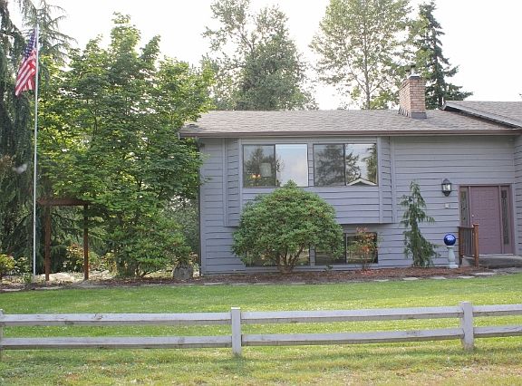 5th image of 4424 118th Avenue Ct E