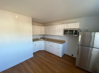 212 Hillview Dr #B, Goleta, CA 93117