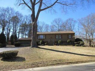 180 Chatworth Rd, North Kingstown, RI 02852