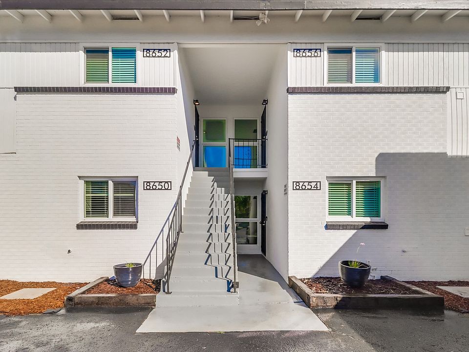 1st image of 8650 Hurlbut St #8654