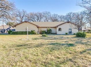 200 Mountain Valley Blvd, Joshua, TX 76058