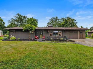 912 Escarpment Dr, Lewiston, NY 14092