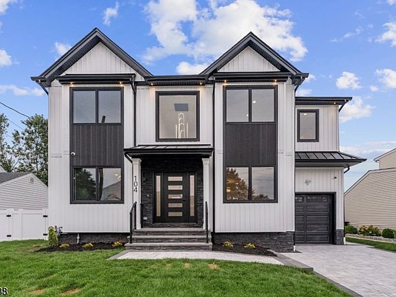 2nd image of 104 Highview Dr