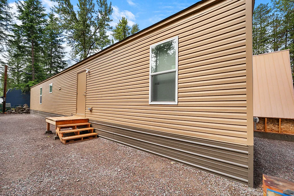 Seasonal Rental in Hungry Horse — Photo 1