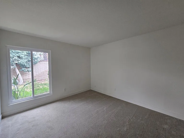 5404 Quince St — Photo 17