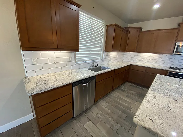 3200 N Glacier Way — Photo 8