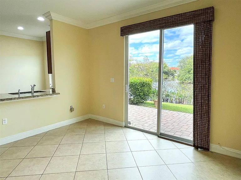291 Lake Monterey Cir — Photo 14