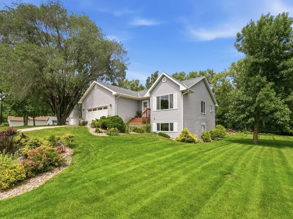 119 Mc Farlane St NW, Alexandria, MN 56308