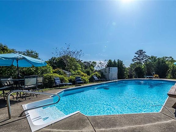 2nd image of 411 Lee Road 219