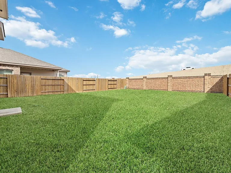 12923 Crombie Dr — Photo 7