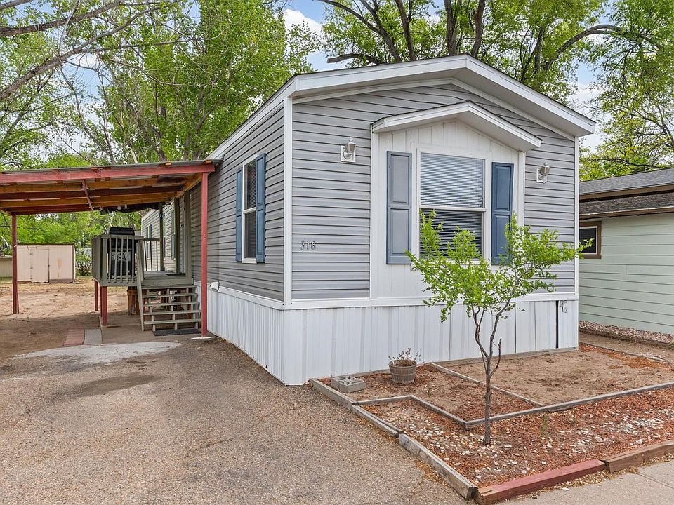 1st image of 2626 W 1st St #318
