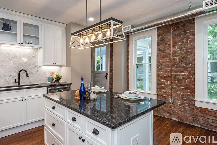 41 Green St — Photo 21