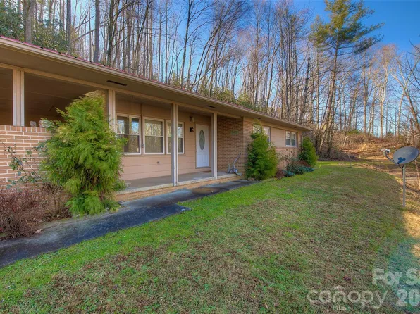 583 Deer Park Lake Rd, Spruce Pine, NC 28777