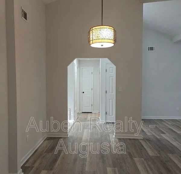 4213 Cap Chat St — Photo 6
