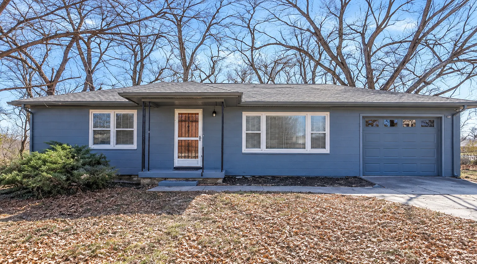 2 bed, 864 sqft, $1,275 — Photo 1