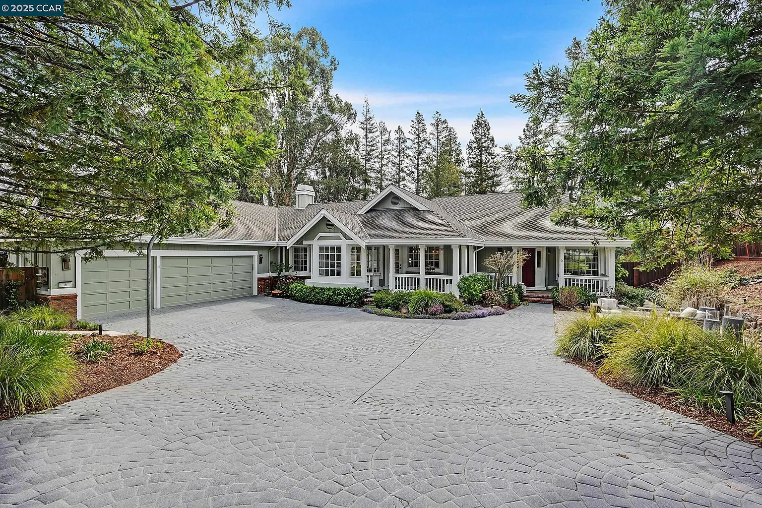6 Elizabeth Ln photo 1