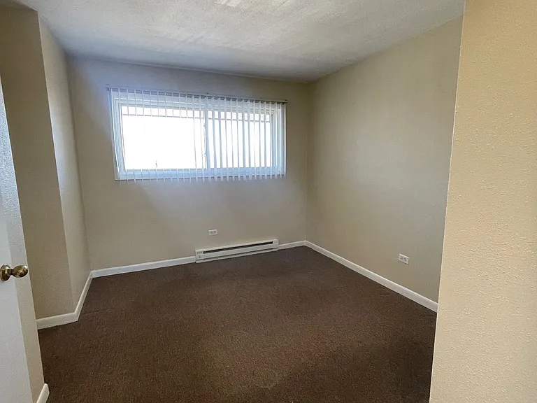 1813 Jethro Ave #7 — Photo 2