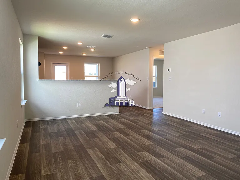 6231 Windy Grn — Photo 3