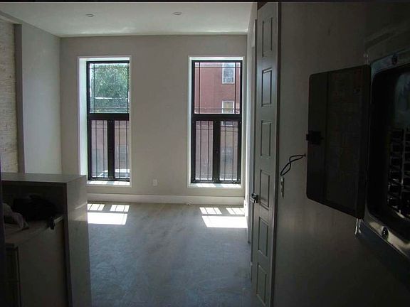 2nd image of 385 Nostrand Ave #Z1