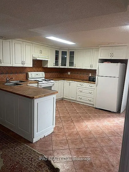 2 bed, $1,700 — Photo 2