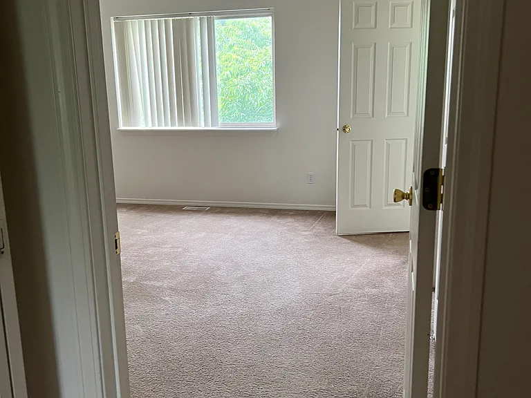 1505-1519 W Hyacinth Ln — Photo 15