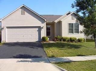 3386 Brook Spring Dr, Grove City, OH 43123