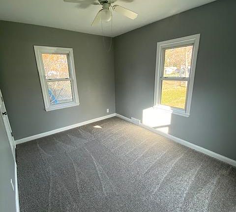 4th image of 1044 Dayton Ave