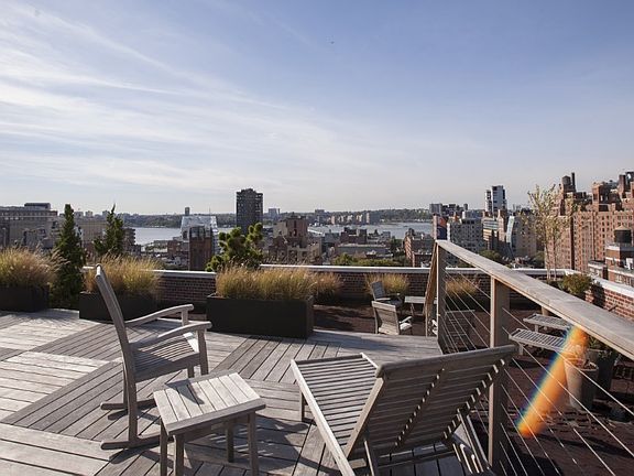 4th image of 360 W 22nd St APT 2E