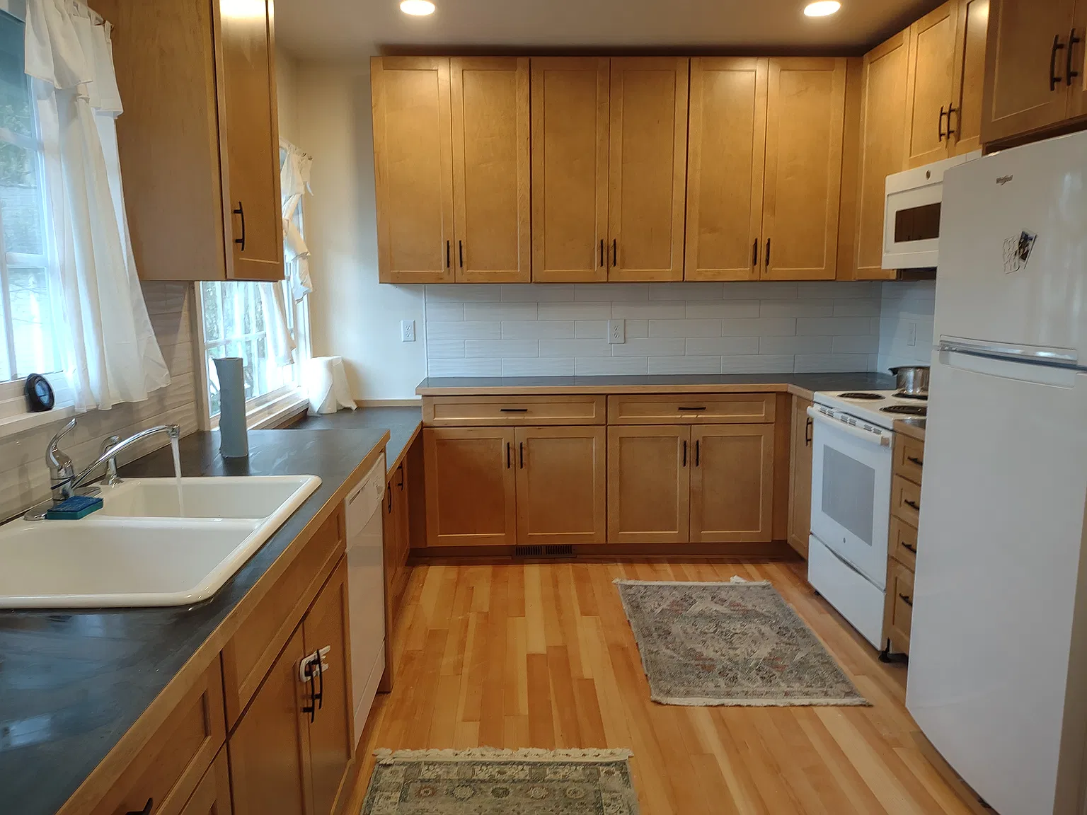 2725 NW Arnold Way — Photo 4