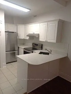 129 Walmer Rd #3 — Photo 1