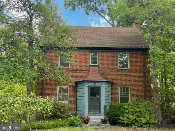 4129 Leland St, Chevy Chase, MD 20815