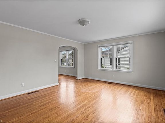 4th image of 602 Westwood Ave