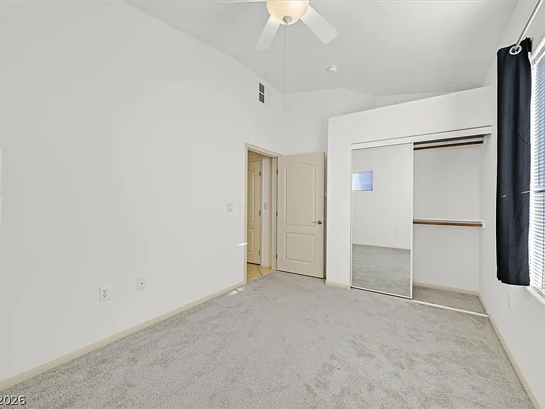 2305 W Horizon Ridge Pkwy #1523 — Photo 14