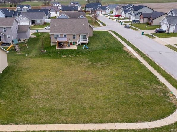 homes for sale near scott afb